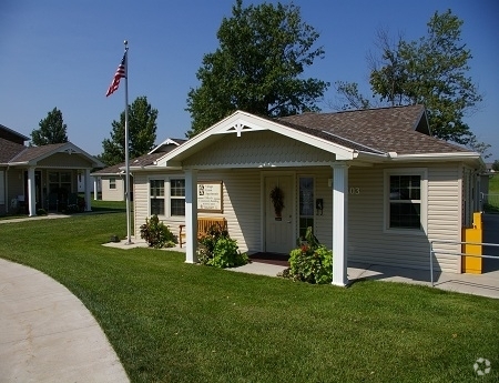 Primary Photo - Village Green Rental