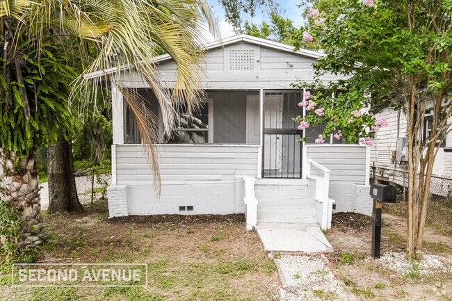 Building Photo - 261 Watts St Rental