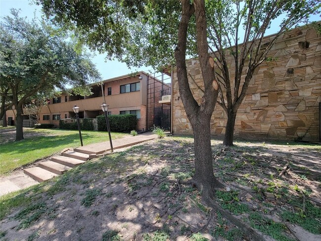 Photo - 3809 N Braeswood Blvd Unit 24 Condo