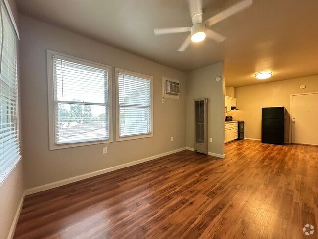 Building Photo - Fairhaven Estates Rental