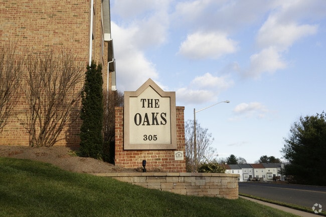 Building Photo - The Oaks - Senior 55 & Older Rental