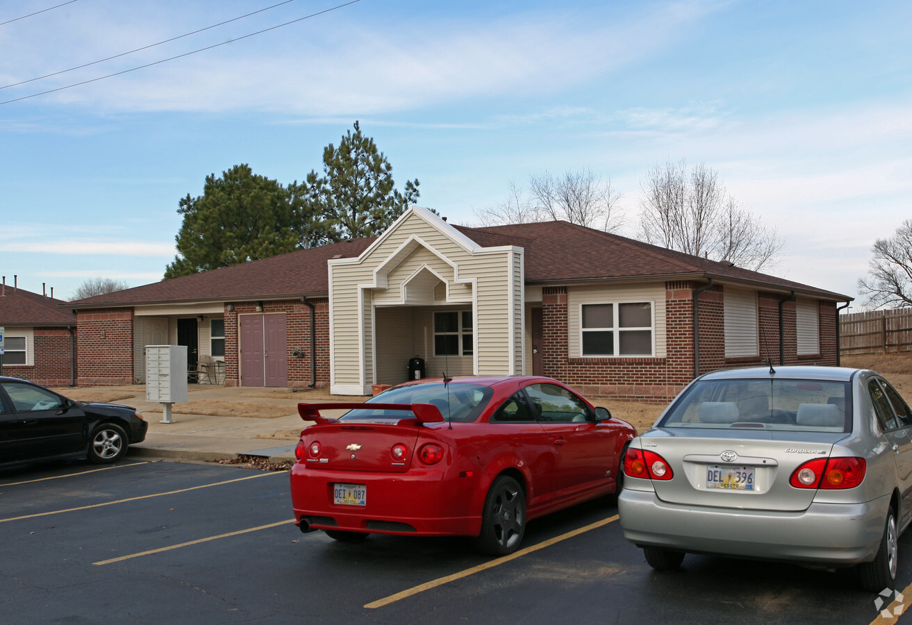 Photo - Southern Pines Apartments