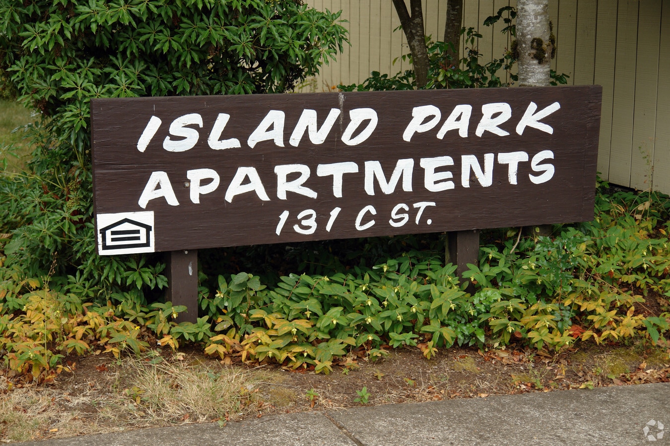 Island Park Apartments Springfield, Oregon 0 unit available After55