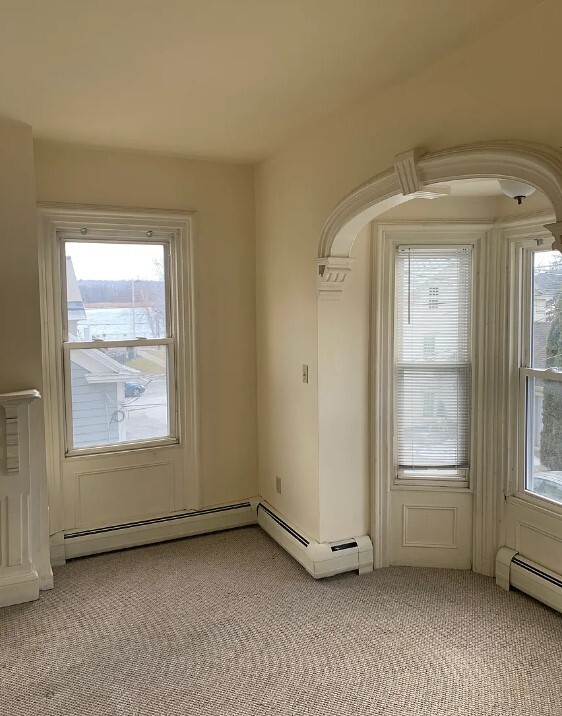 Beautiful Arched Bay Window - 10 2nd St Apartments