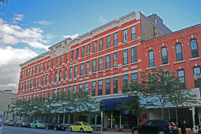 Building Photo - Heritage House Rental