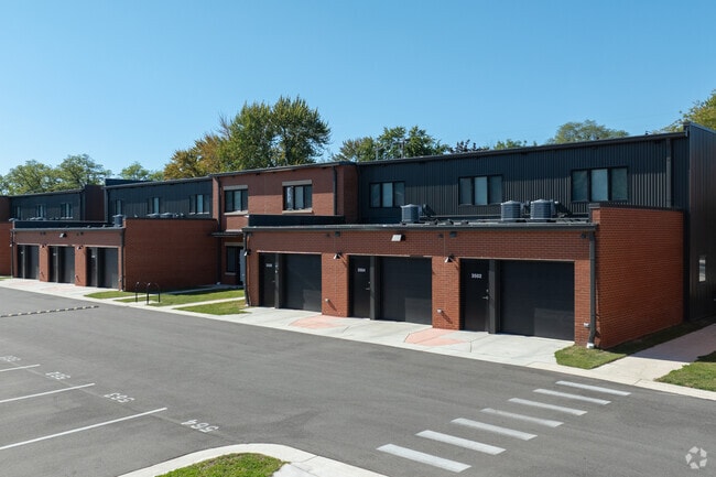 Building Photo - Union Suites on Michael