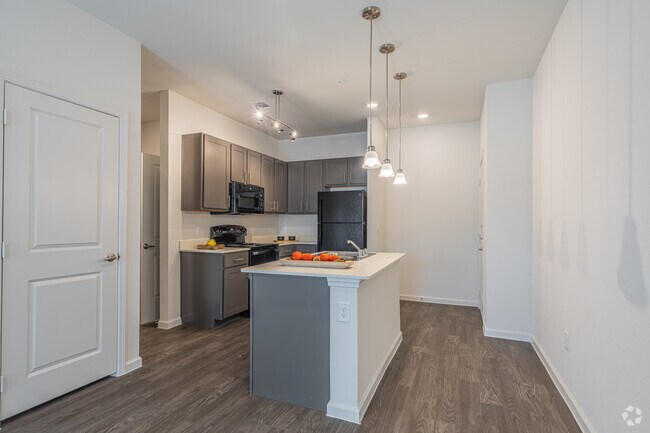 1BR, 1BA - 650SF - Livingston Pioneer Crossing Apartments