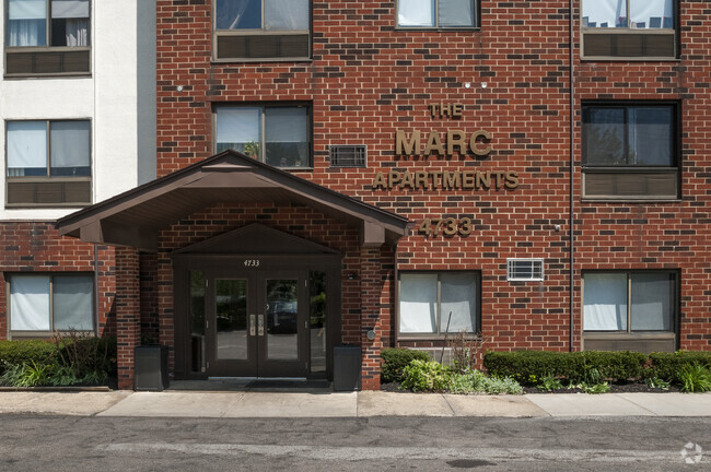 Building Photo - Marc Apartments