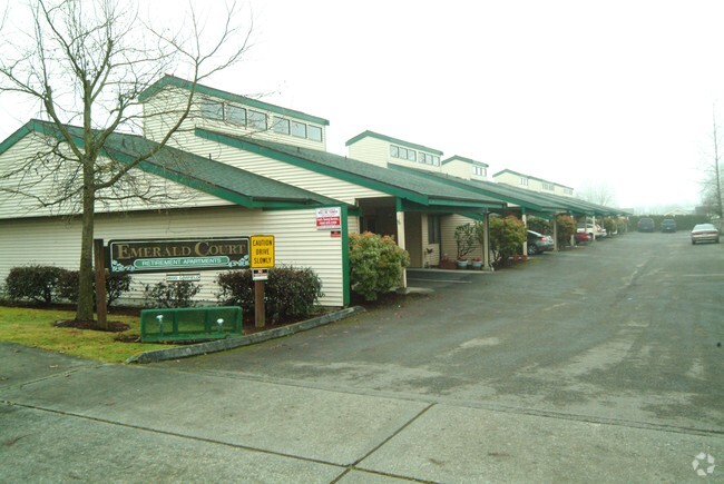 Building Photo - Emerald Court Apartments