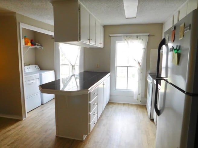 Floor Plan - 208