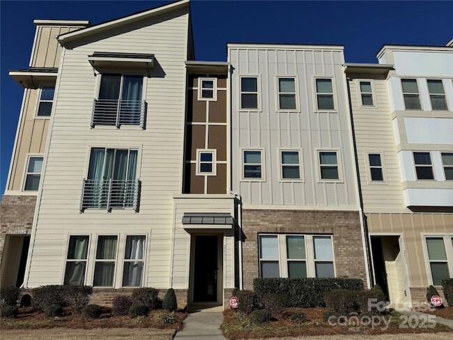 Photo - 2631 Statesville Ave Townhome