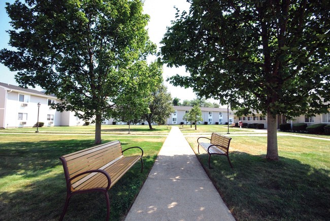 Holiday Square - 55 And Above - Holiday Square - 55 And Above Apartments