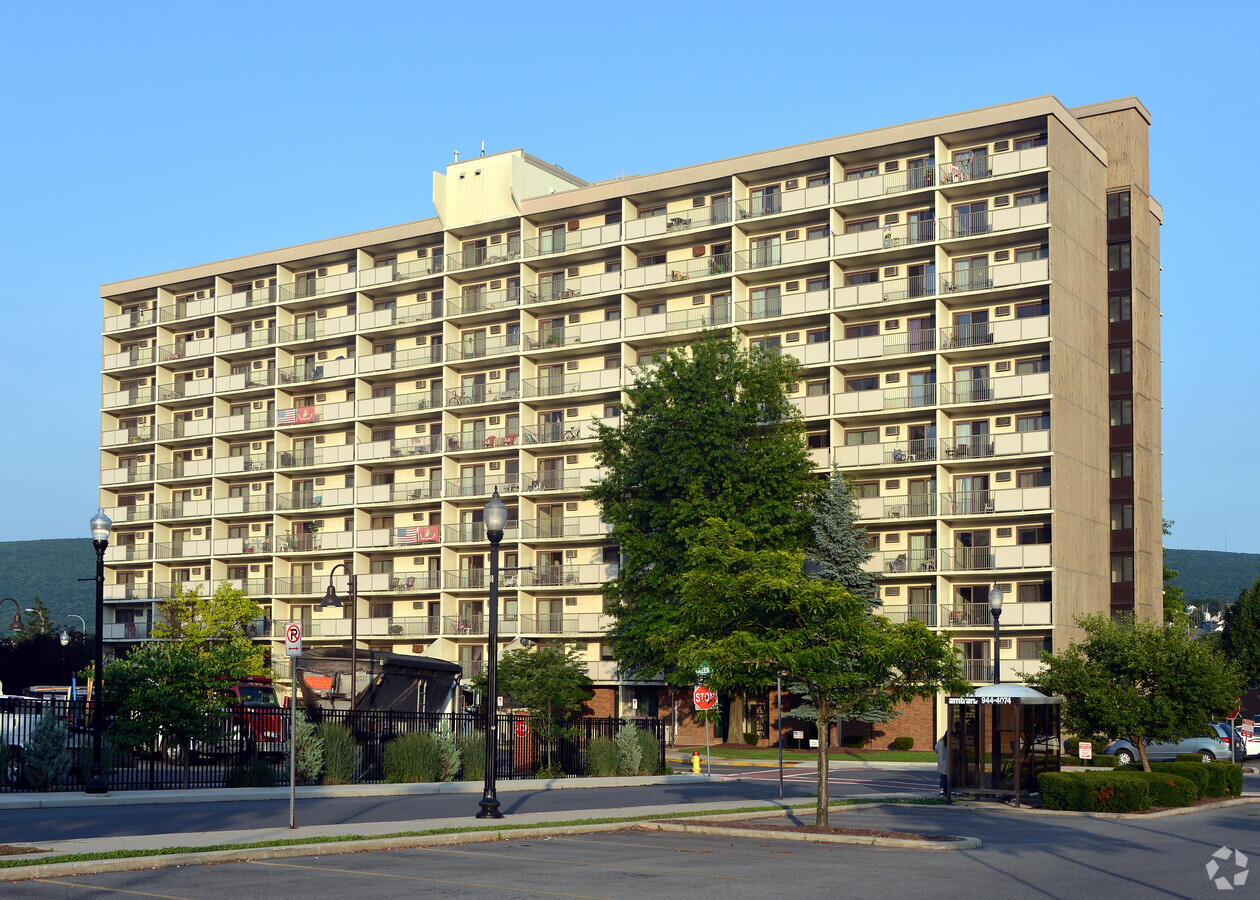 View from the northwest - Green Avenue Tower Apartments