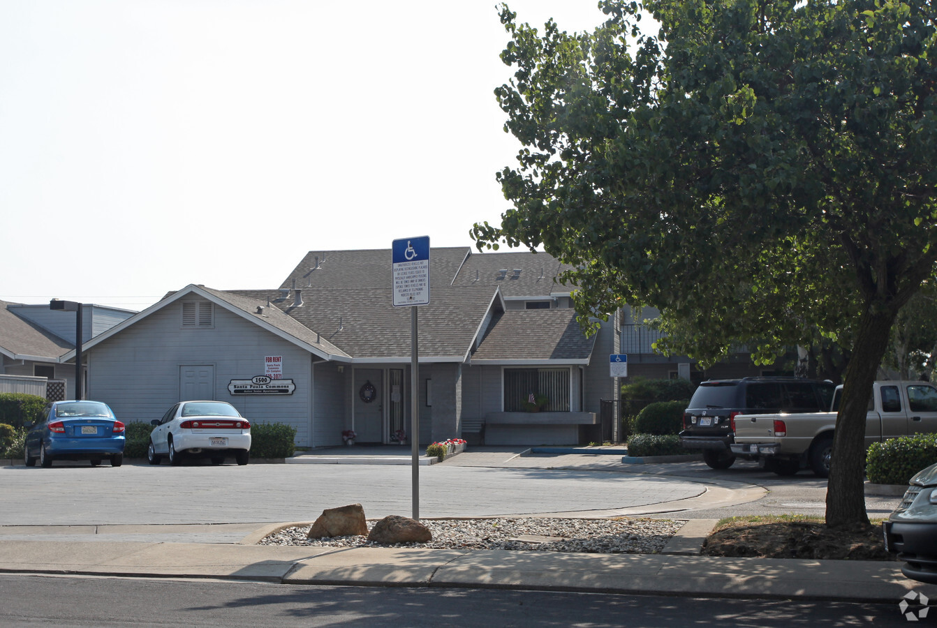 Photo - Santa Paula Commons Apartments