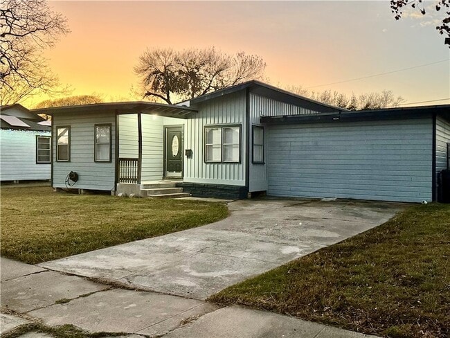 Photo - 706 Pennington Dr Rental