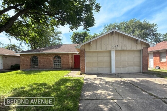 Building Photo - 1355 Tenderden Dr Rental