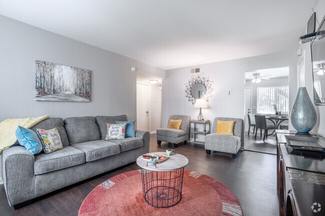 Interior Photo - Midwood Creek