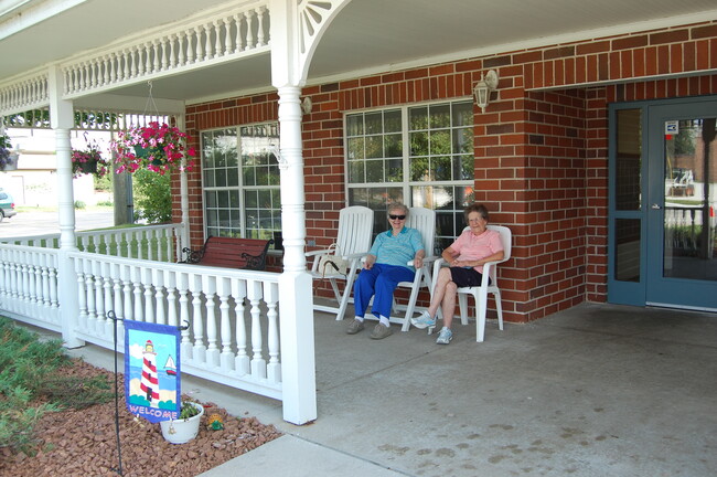 Two Rivers River House for Active Adults 55+ - Two Rivers River House for Active Adults 55+ Apartments