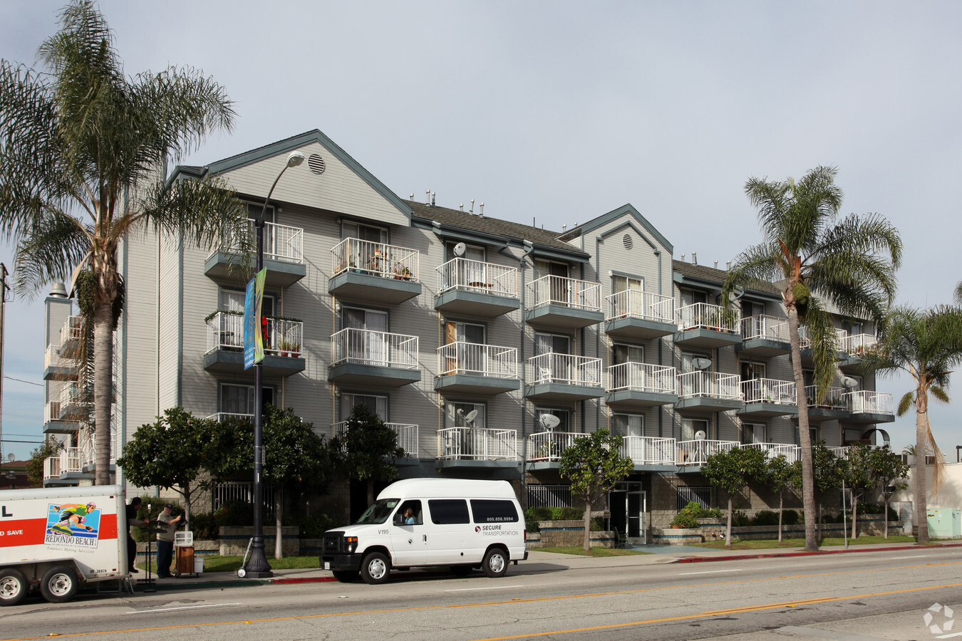 Redondo Plaza Seniors Only 62+ - Redondo Plaza Seniors Only 62+ Apartments