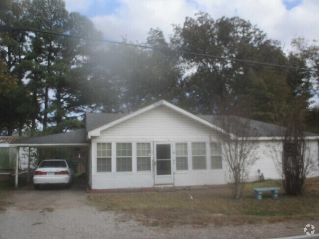Building Photo - 706 Beauchamp St Rental