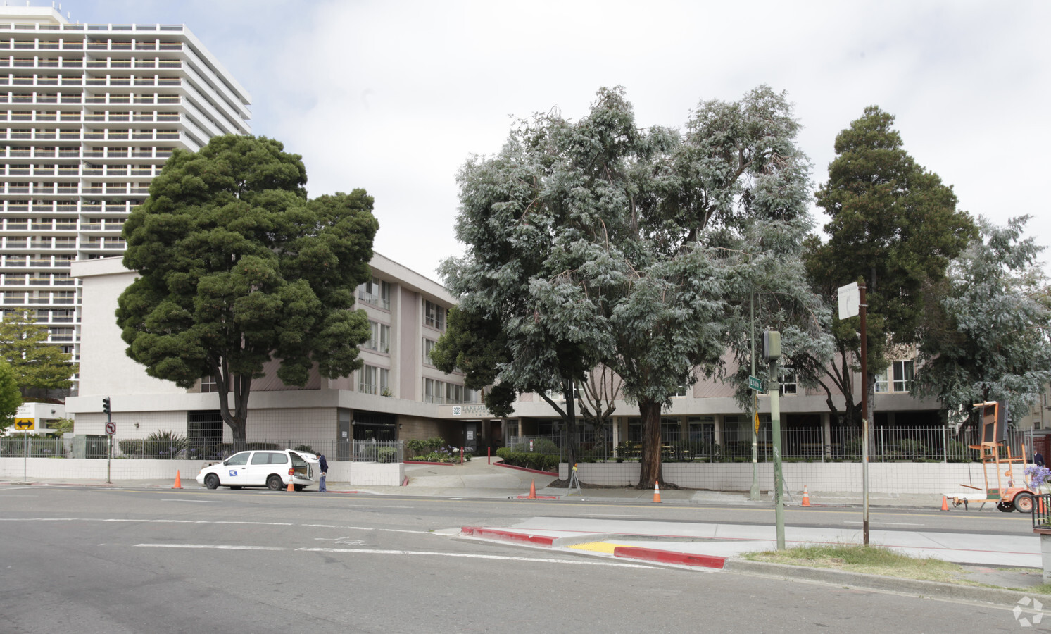 Photo - Lake Merritt Apartments