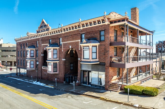 Building Photo - Welch Hotel Senior Apartments