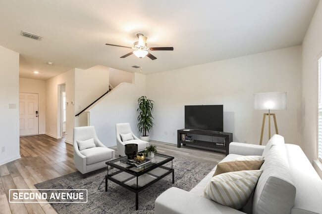 Building Photo - 10919 Lafayette Lp