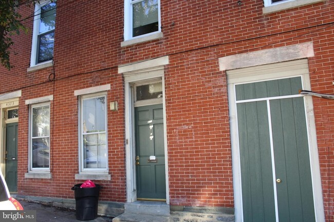 Photo - 4371-73 Cresson St Townhome