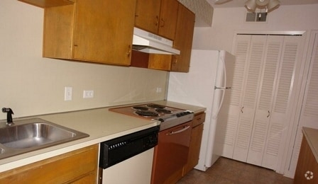 Interior Photo - Lake Air Rental