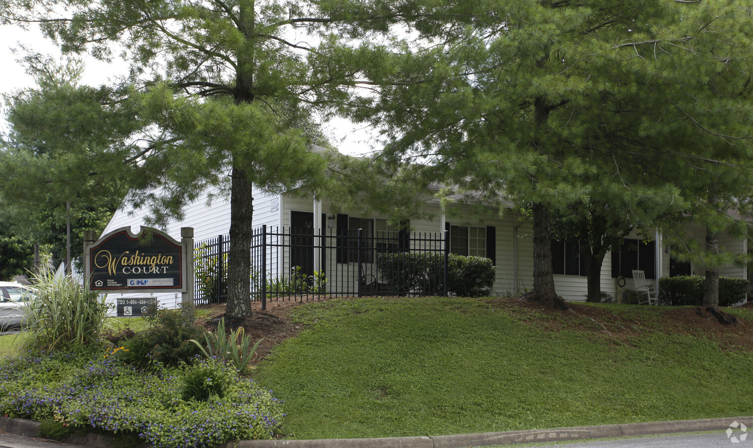 Photo - Washington Court Apartments