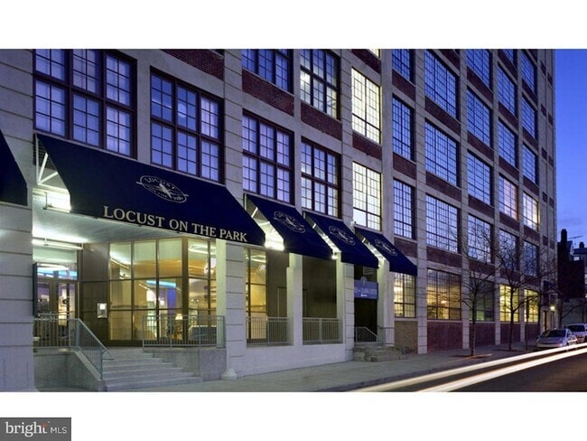 Building Photo - 201 S 25th St Rental