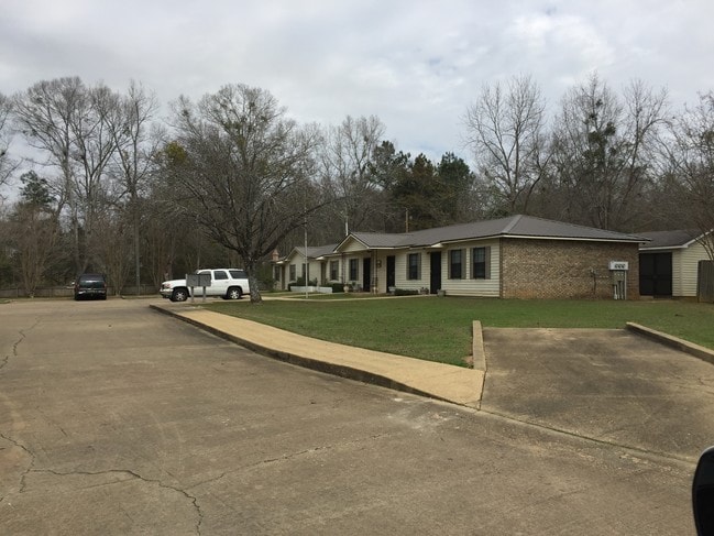 Building Photo - The Meadows Rental