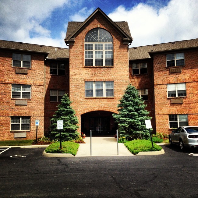 Chestnut Grove Apartments Blacklick, Ohio 0 unit available After55