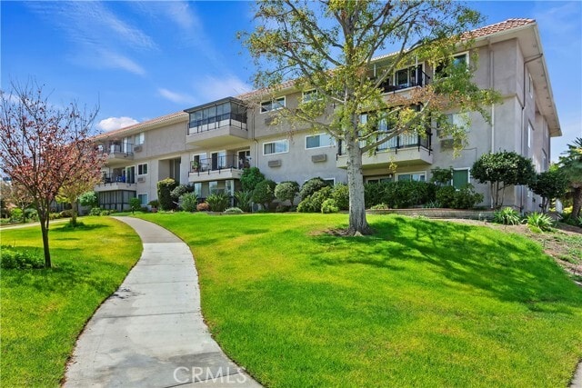 Building Photo - 2355 Via Mariposa W Rental