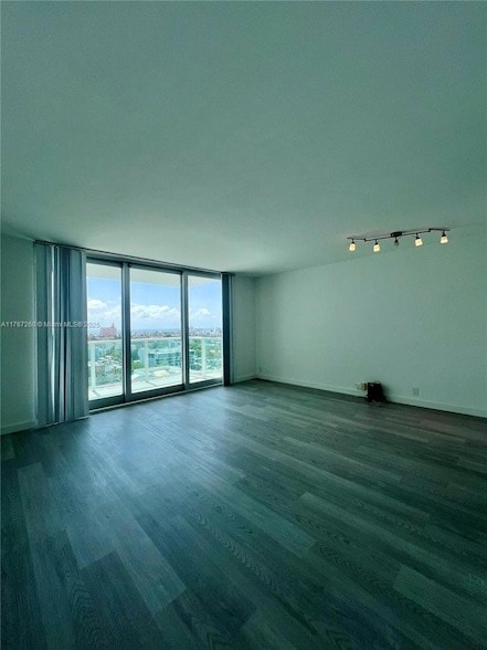 Photo - 1000 West Ave Unit 1431 Condo