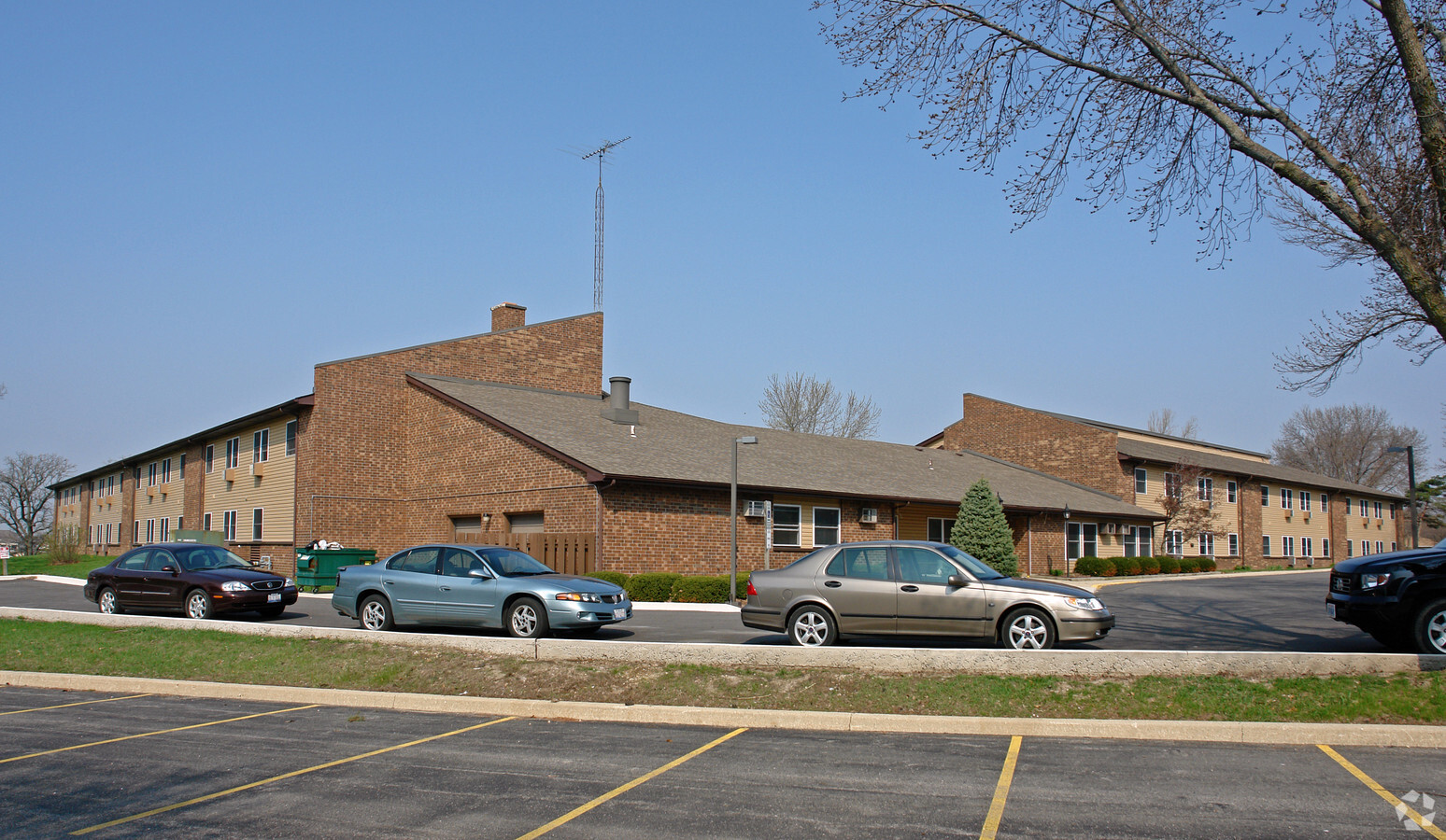 Countryside Village - Countryside Village Apartments