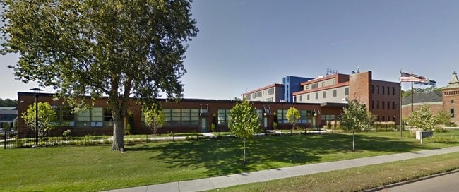 Building Photo - Thayer Commons