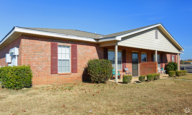 Building Photo - Westport Apartments