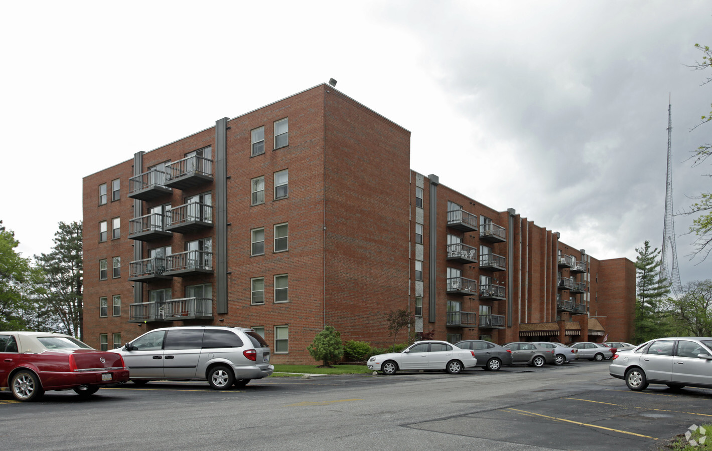 Center Hill Terrace Apartments - Center Hill Terrace Apartments