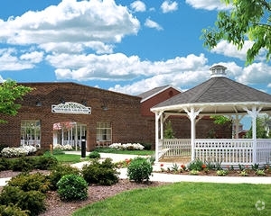 Building Photo - Shrewsbury Courtyards I Rental