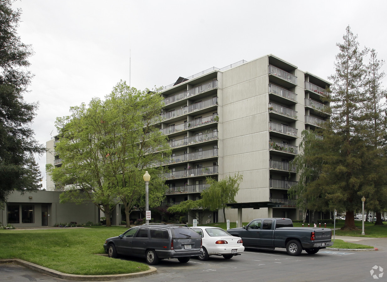 Photo - Greenfair Towers & Garden Apartments