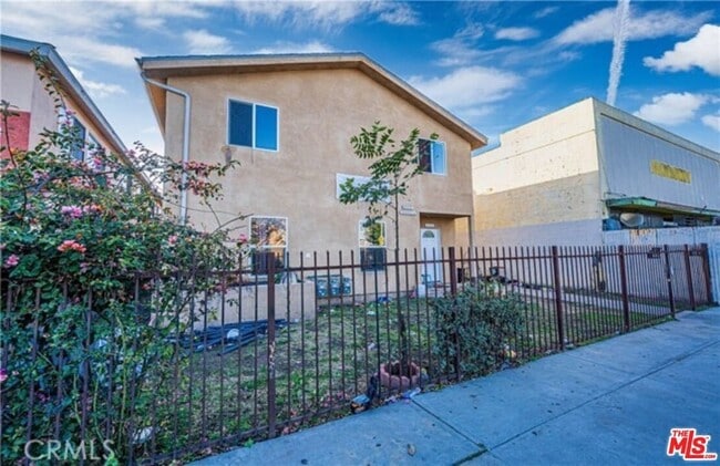 Photo - 10605 Avalon Blvd Rental