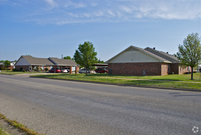 Photo - Hayden Apartments