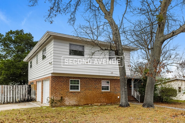 Building Photo - 5943 Jaguar Dr W Rental