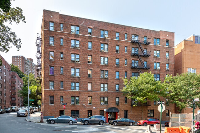 Building Photo - 2 Ellwood St Rental