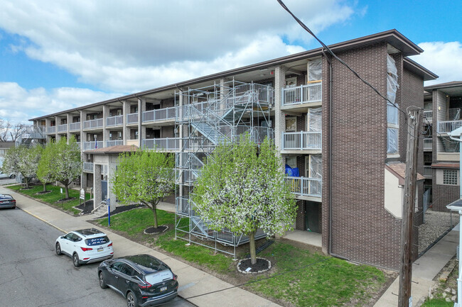 Building Photo - Monacatootha Apartments