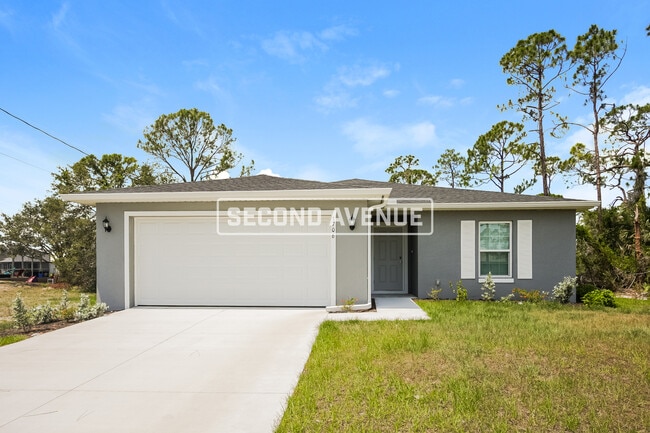 Building Photo - 3706 NE 11th Pl