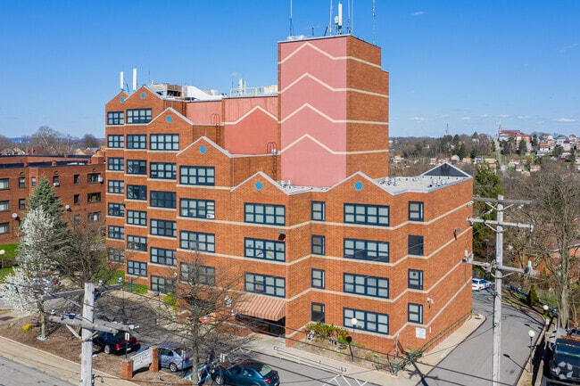 Building Photo - Carrick Regency Rental
