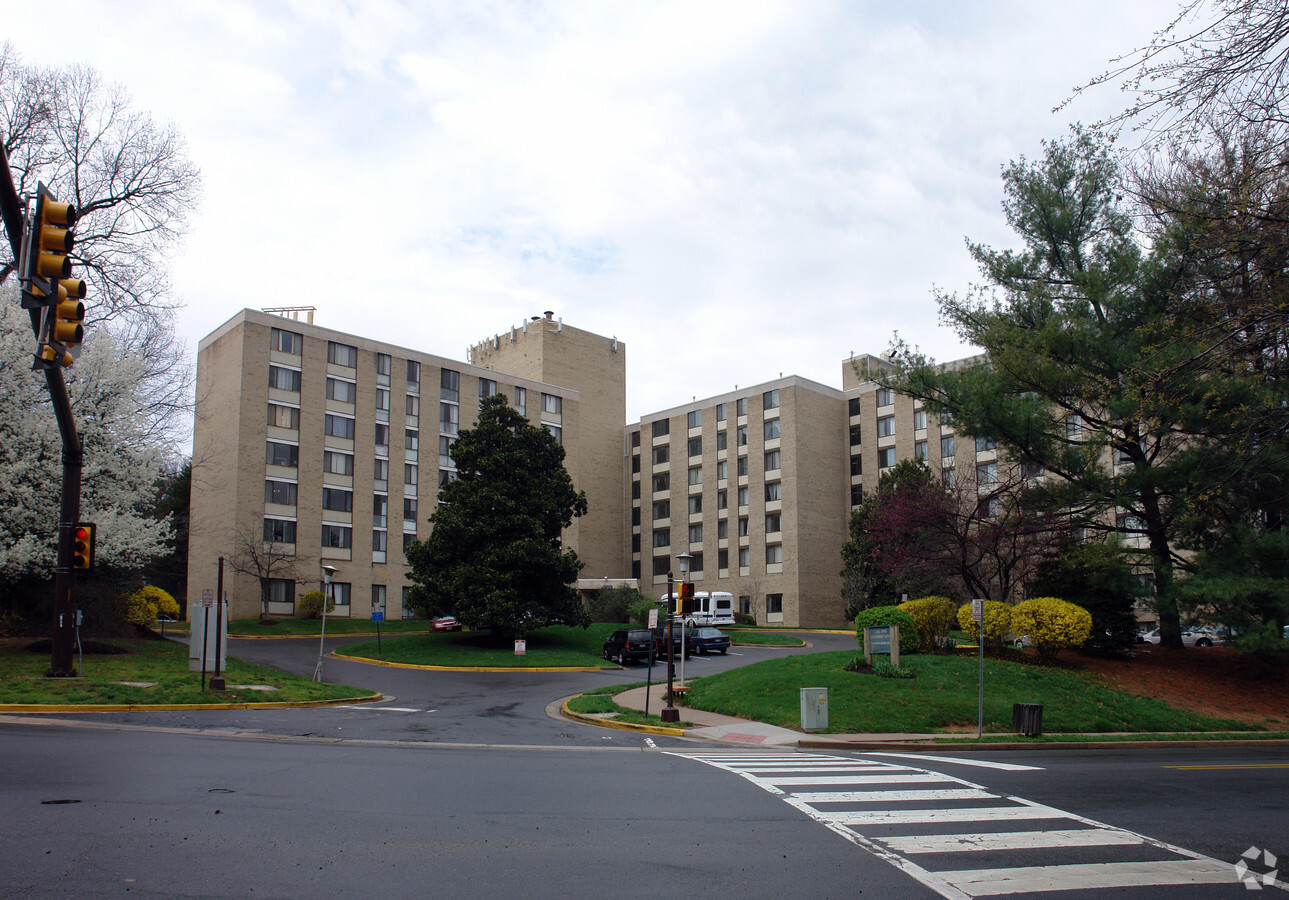 Lake Anne Fellowship House - Lake Anne Fellowship House Apartments