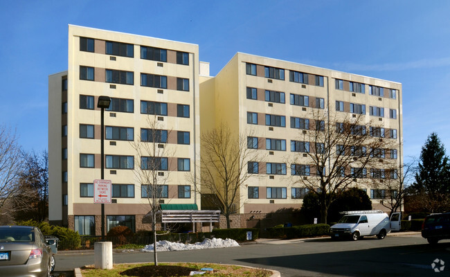 Primary Photo - Market Square Apartments